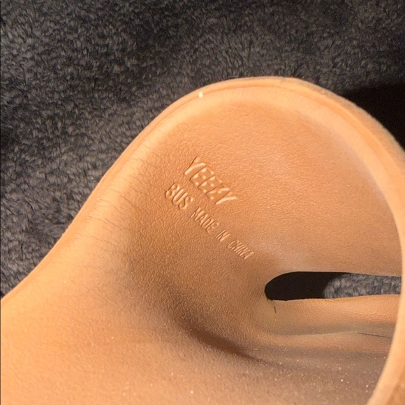 Yeezys slides - Picture 5 of 5
